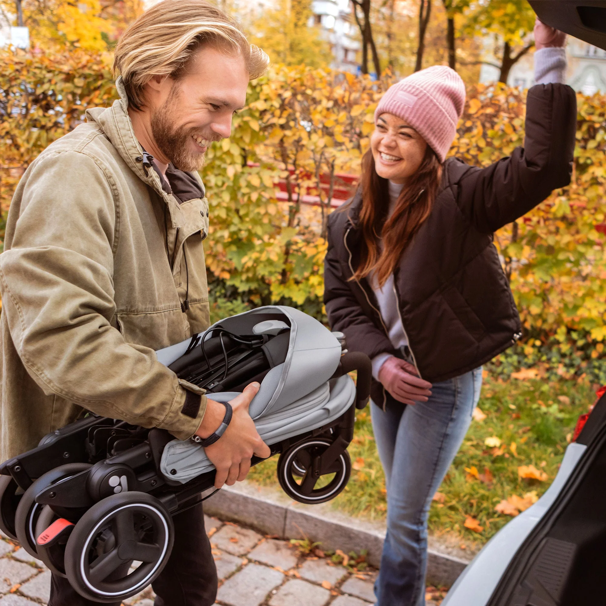 Mara XT Ultra Compact Stroller - Image 4