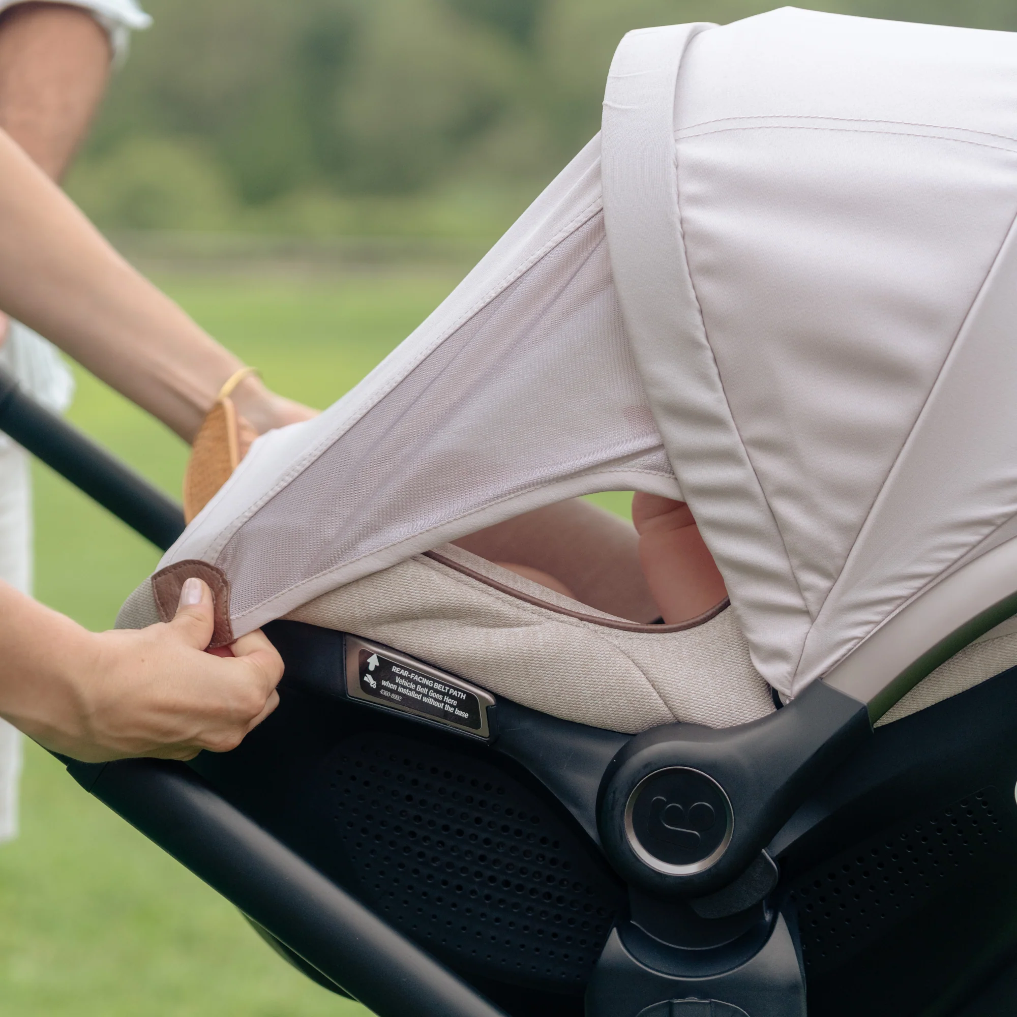 Tayla™ Max Peri™ 180° Rotating Infant Car Seat Travel System in Desert Wonder - Image 5